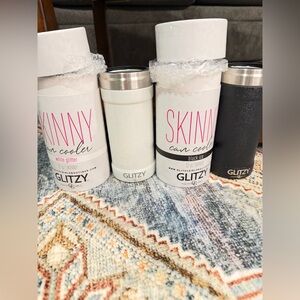 Glitzy Skinny Can Cooler - White and Black